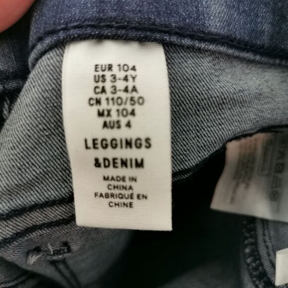2/$20 H&M girls skinny jeans size 3-4 years - Picture 4 of 4